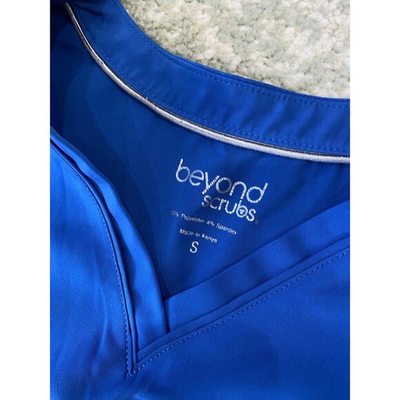 LOT (3) Scrubs Set Top Pants Beyond Scrubs Small/Med BLUE Pants (M) Shirts (S) - Picture 14 of 16